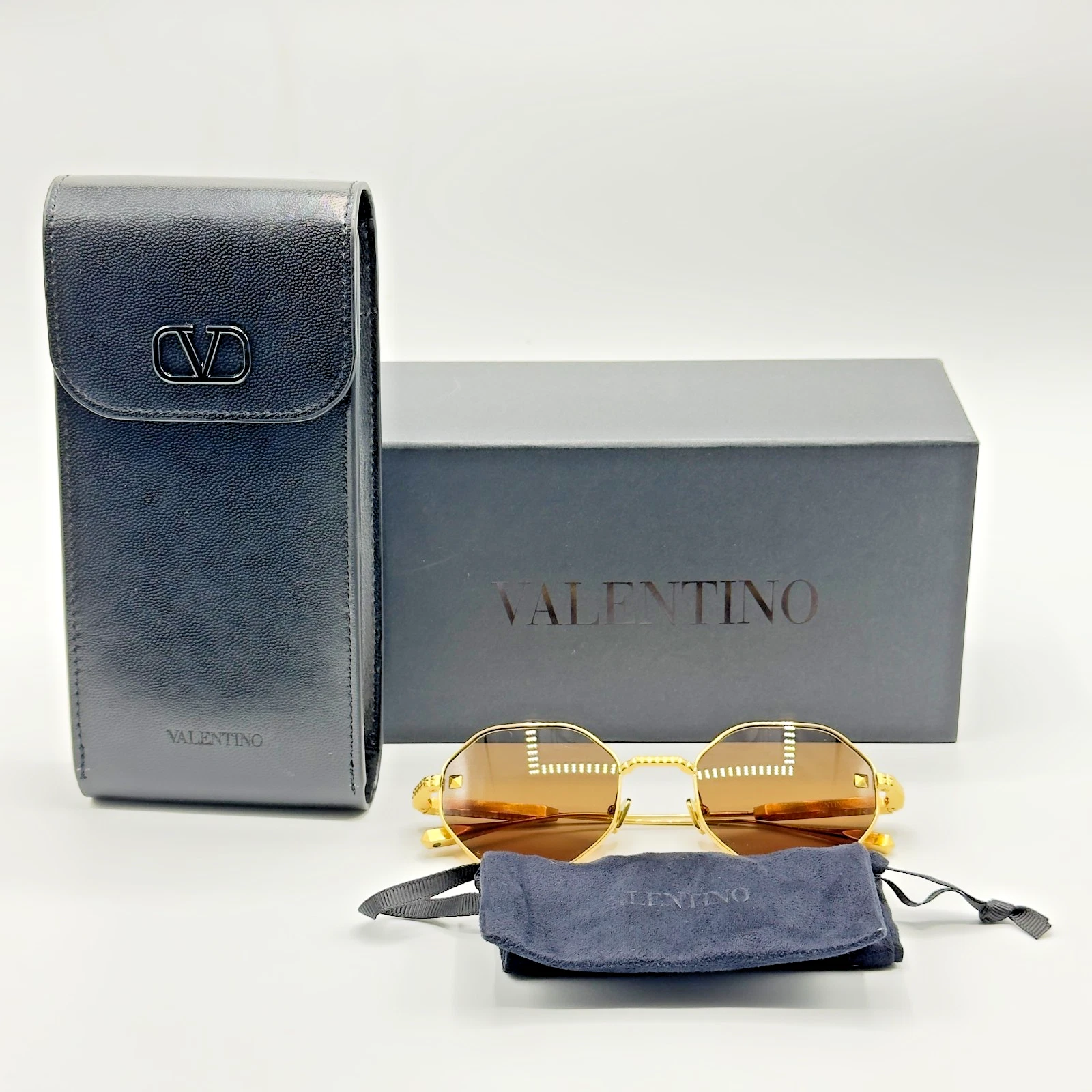 Valentino V-STUD VLS-122 Sunglasses